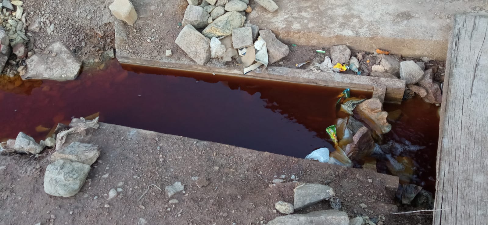water contaminated from mine