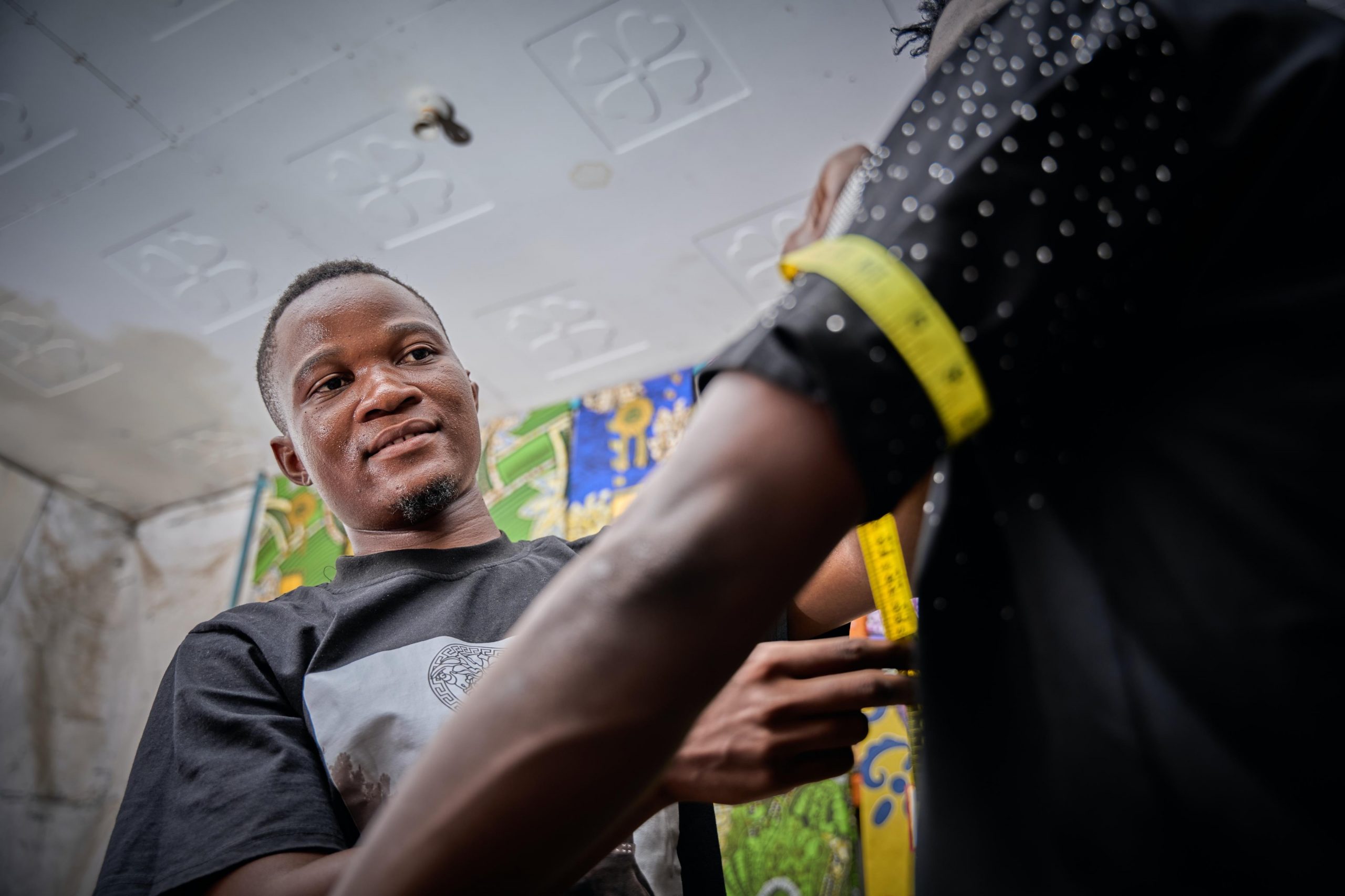 Samson fitting a customer